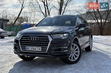 Позашляховик / Кросовер Audi Q7 2016 в Києві