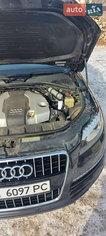 Позашляховик / Кросовер Audi Q7 2014 в Павлограді