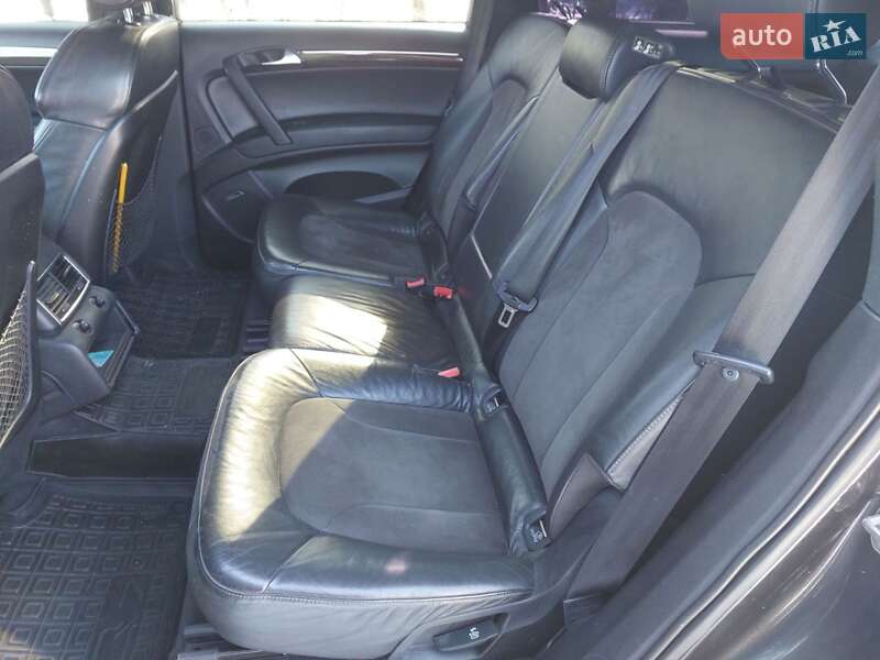 Внедорожник / Кроссовер Audi Q7 2007 в Звягеле
