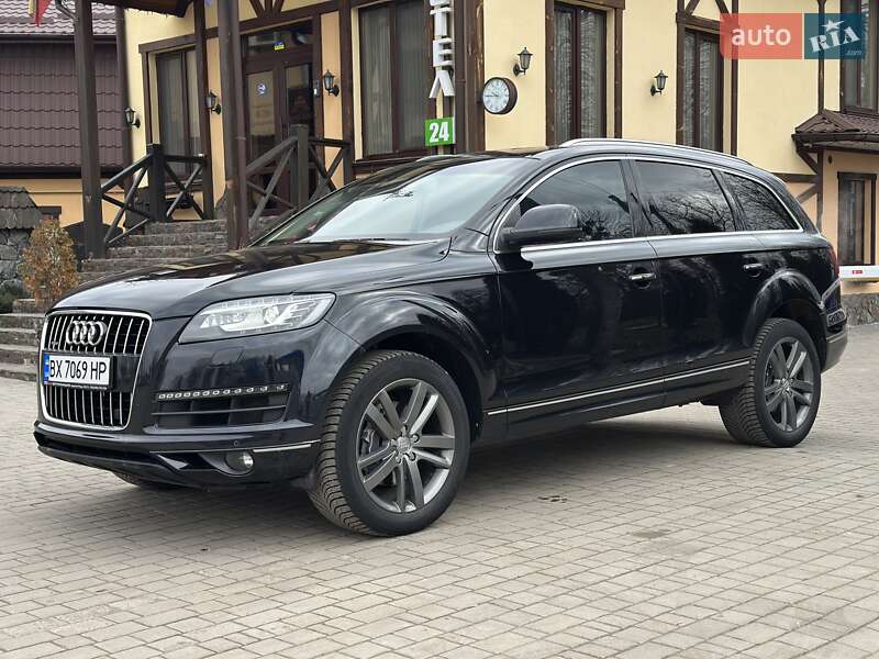 Внедорожник / Кроссовер Audi Q7 2014 в 