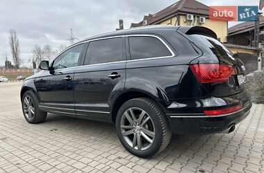 Внедорожник / Кроссовер Audi Q7 2014 в 