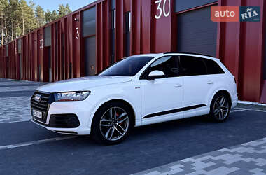 Позашляховик / Кросовер Audi Q7 2017 в Львові