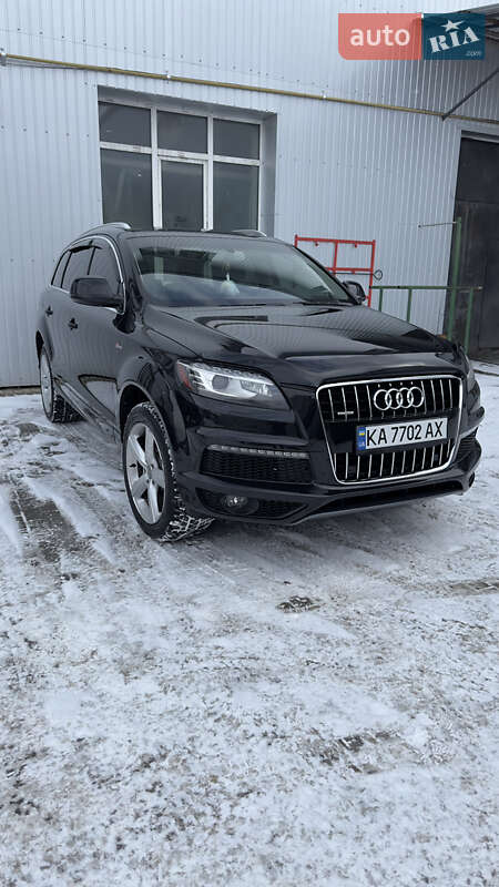 Внедорожник / Кроссовер Audi Q7 2012 в 