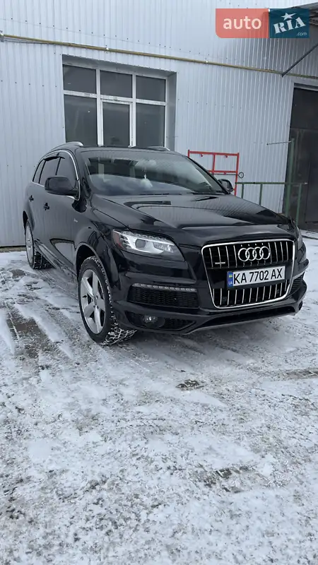 Внедорожник / Кроссовер Audi Q7 2012 в 