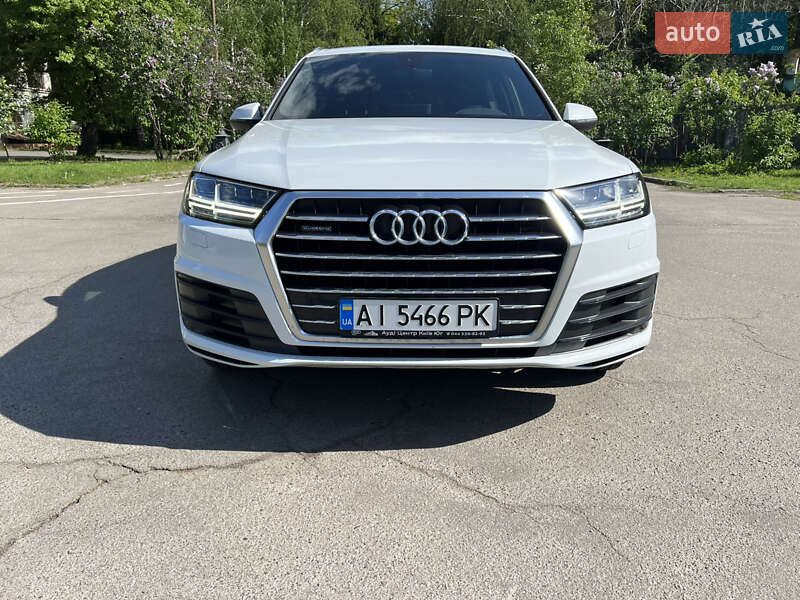 Позашляховик / Кросовер Audi Q7 2018 в Києві