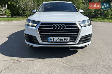 Внедорожник / Кроссовер Audi Q7 2018 в 