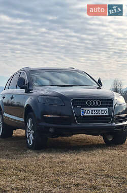 Внедорожник / Кроссовер Audi Q7 2008 в 