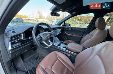 Внедорожник / Кроссовер Audi Q7 2020 в 
