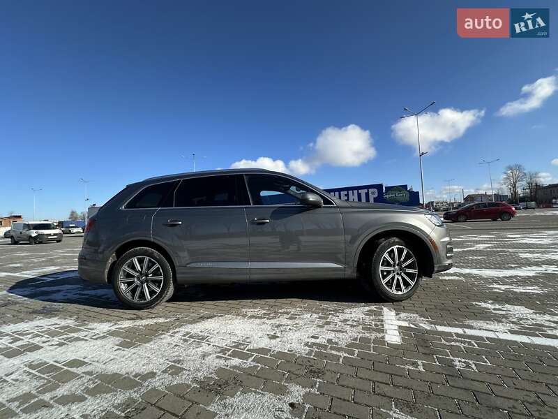 Позашляховик / Кросовер Audi Q7 2017 в Тернополі