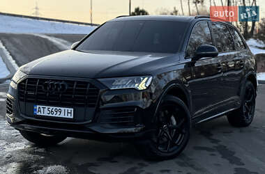 Позашляховик / Кросовер Audi Q7 2020 в Києві