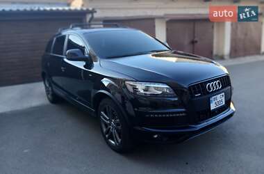 Внедорожник / Кроссовер Audi Q7 2013 в 