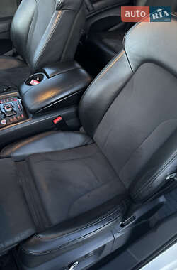Внедорожник / Кроссовер Audi Q7 2012 в 