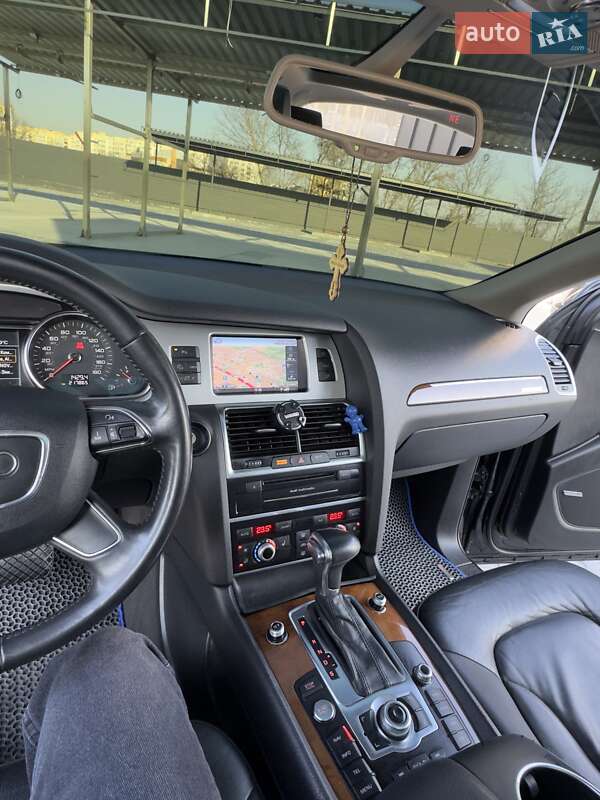 Позашляховик / Кросовер Audi Q7 2013 в Кам'янець-Подільському фото 36 Позашляховик / Кросовер Audi Q7 2013 в Кам'янець-Подільському