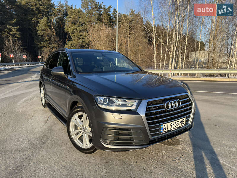 Позашляховик / Кросовер Audi Q7 2015 в Києві