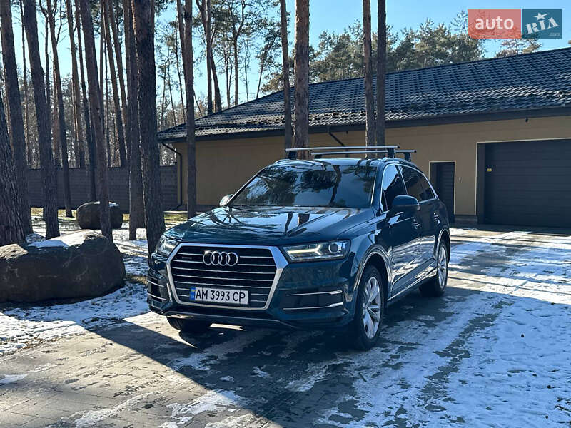 Позашляховик / Кросовер Audi Q7 2017 в Житомирі