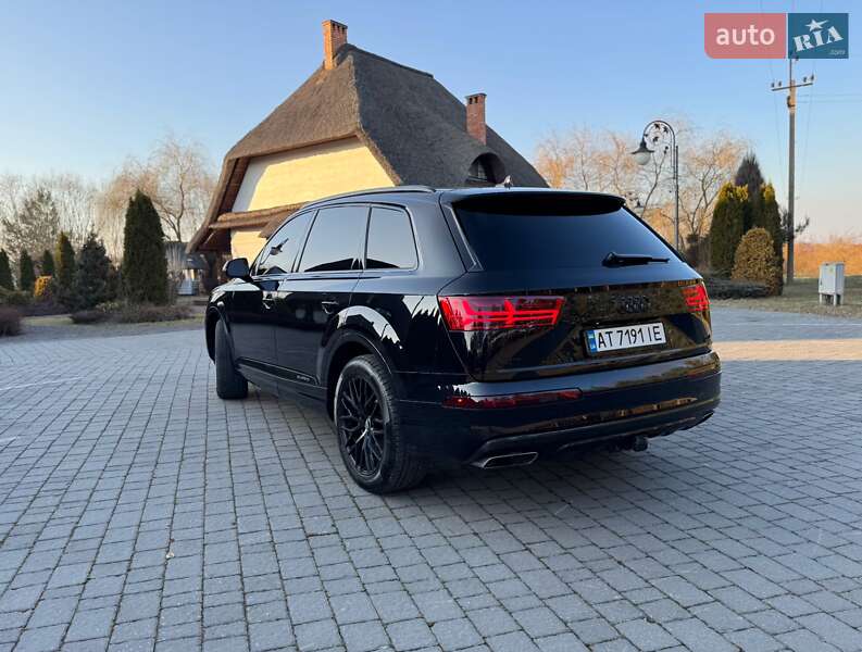 Внедорожник / Кроссовер Audi Q7 2018 в Ивано-Франковске