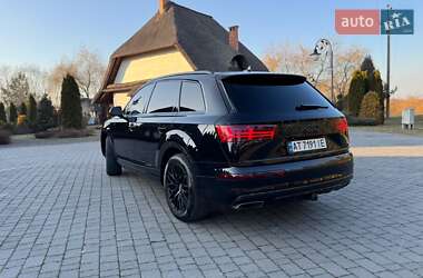 Внедорожник / Кроссовер Audi Q7 2018 в 