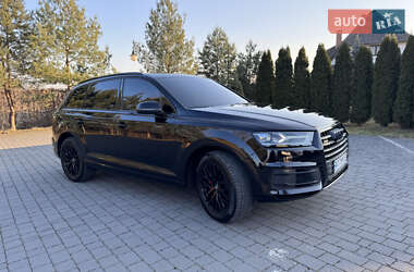 Внедорожник / Кроссовер Audi Q7 2018 в 