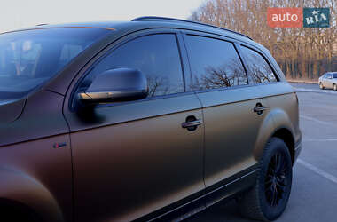 Внедорожник / Кроссовер Audi Q7 2012 в 