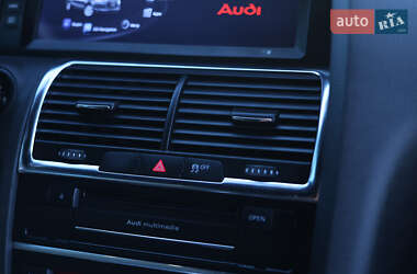 Внедорожник / Кроссовер Audi Q7 2012 в 