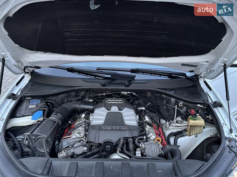 Внедорожник / Кроссовер Audi Q7 2014 в Киеве