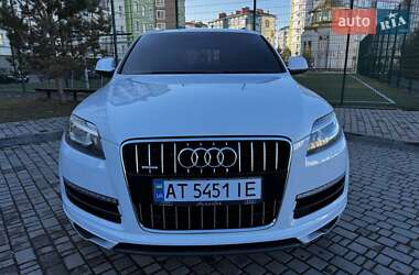 Внедорожник / Кроссовер Audi Q7 2015 в 