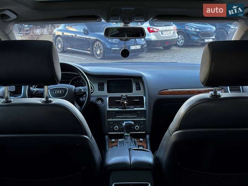 Позашляховик / Кросовер Audi Q7 2015 в Івано-Франківську