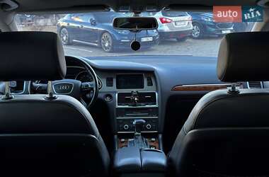 Внедорожник / Кроссовер Audi Q7 2015 в 