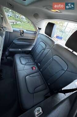 Внедорожник / Кроссовер Audi Q7 2015 в 