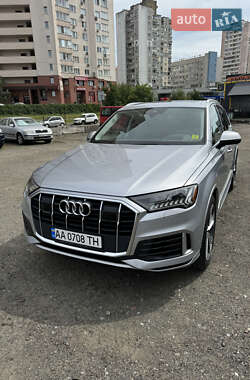 Позашляховик / Кросовер Audi Q7 2020 в Києві