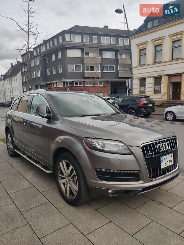 Внедорожник / Кроссовер Audi Q7 2010 в Харькове