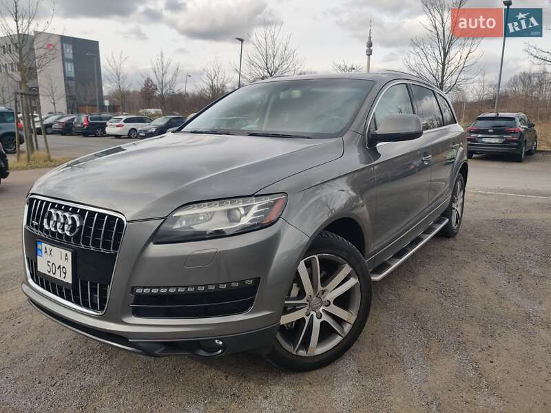 Внедорожник / Кроссовер Audi Q7 2010 в Харькове