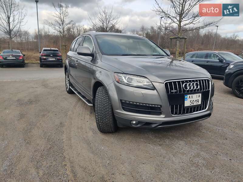 Внедорожник / Кроссовер Audi Q7 2010 в Харькове