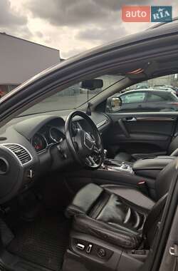 Внедорожник / Кроссовер Audi Q7 2010 в 