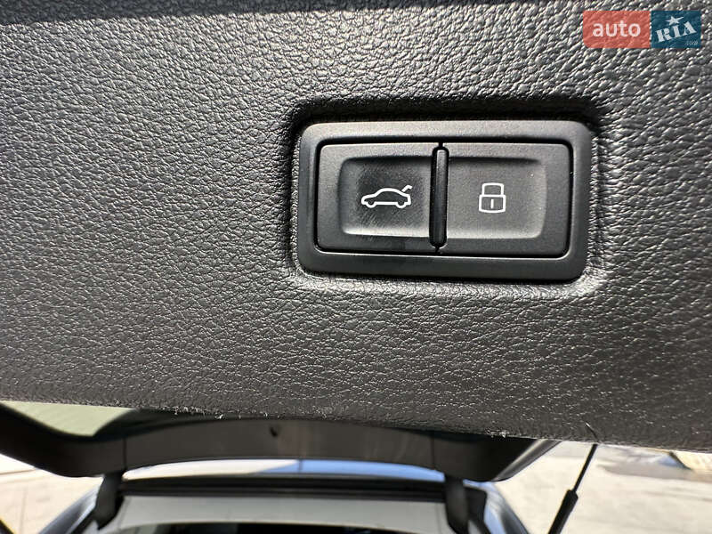 Внедорожник / Кроссовер Audi Q7 2015 в Луцке