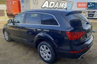 Позашляховик / Кросовер Audi Q7 2013 в 