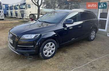Позашляховик / Кросовер Audi Q7 2013 в 