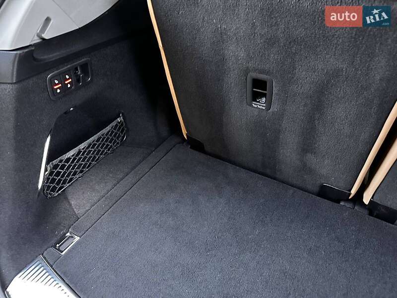 Внедорожник / Кроссовер Audi Q7 2021 в Хусте