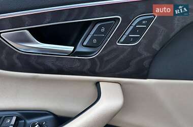 Позашляховик / Кросовер Audi Q7 2021 в 