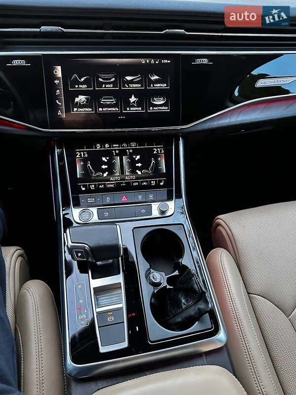 Внедорожник / Кроссовер Audi Q7 2021 в Хусте
