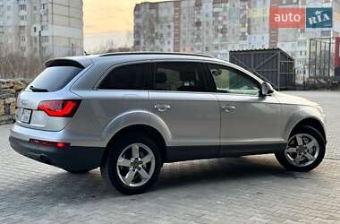 Внедорожник / Кроссовер Audi Q7 2011 в 