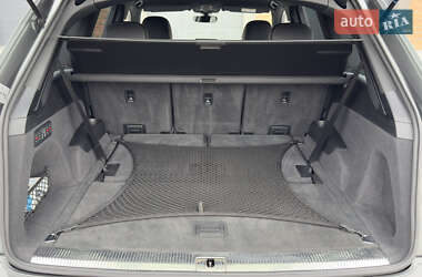 Внедорожник / Кроссовер Audi Q7 2015 в 