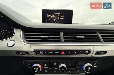 Внедорожник / Кроссовер Audi Q7 2015 в 