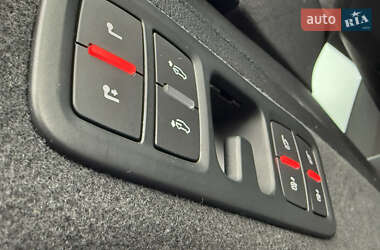 Внедорожник / Кроссовер Audi Q7 2015 в 