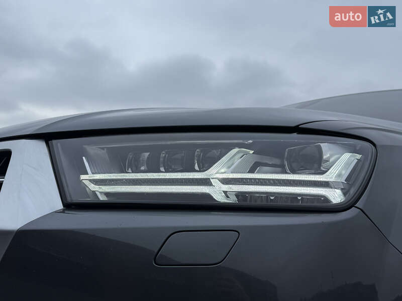 Внедорожник / Кроссовер Audi Q7 2015 в Черновцах