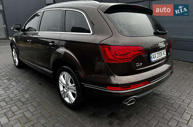 Внедорожник / Кроссовер Audi Q7 2015 в Берегово