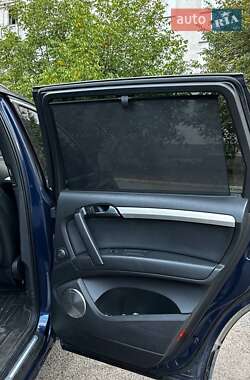 Внедорожник / Кроссовер Audi Q7 2010 в 