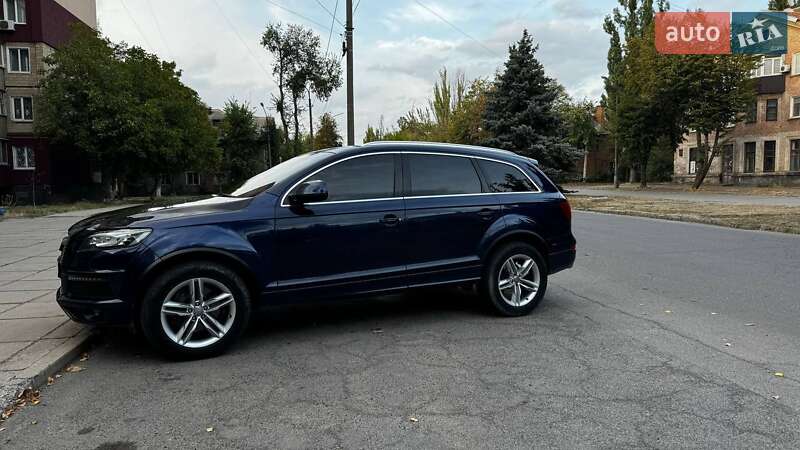 Позашляховик / Кросовер Audi Q7 2010 в Кривому Розі