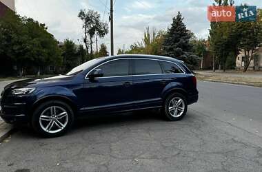 Внедорожник / Кроссовер Audi Q7 2010 в 