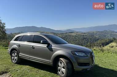Внедорожник / Кроссовер Audi Q7 2010 в 